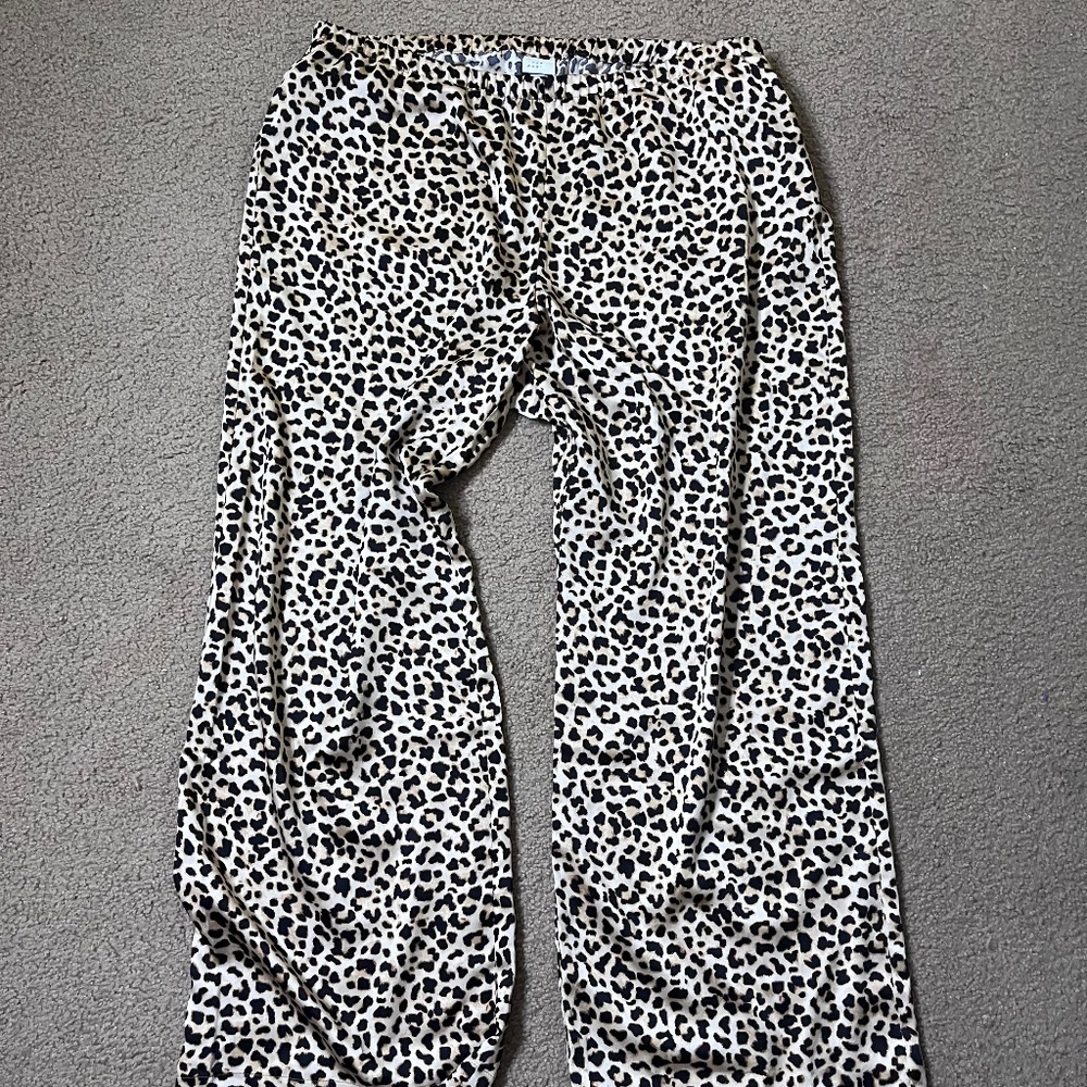 Satin leopard pants